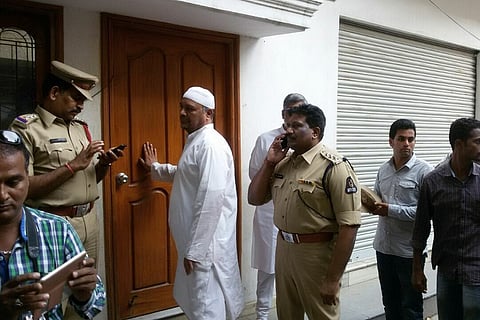 Hyderabad child bride racket: Cops raid tainted qazi's Mumbai office, seize marriage records