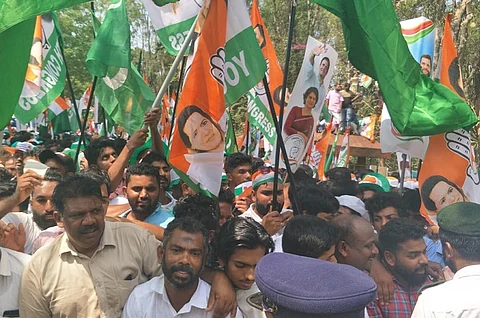 No, Pakistani flags were not waved at Rahul Gandhi’s roadshow in Wayanad