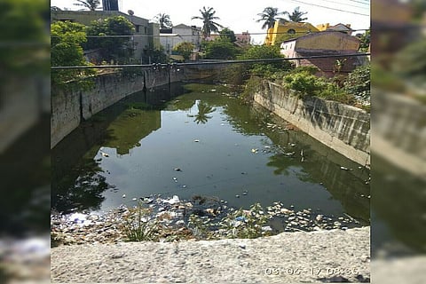 Residents polluting Chennai’s Ambattur Lake with sewage and waste
