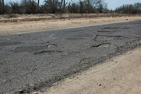 Hyd techie dies allegedly due to pothole, experts blame poor road maintenance