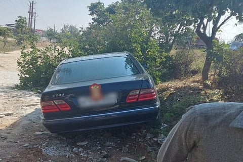 Himachal Pradesh Governor Bandaru Dattatreya met with a minor accident