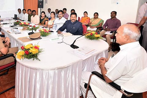 Casual meeting or Governor's overreach? Purohit’s meet with TN govt officials raises eyebrows