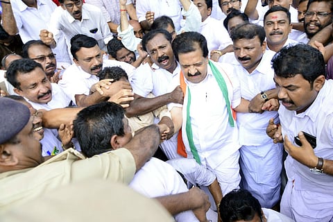 Opposition stages protest on Kannur double murder: Chennithala, Tharoor court arrest