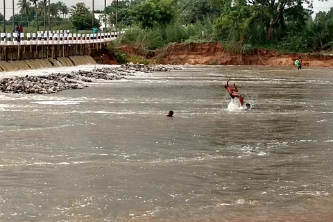 Thanks to heavy rains in Chennai, Cooum River was unveiled in all its glory