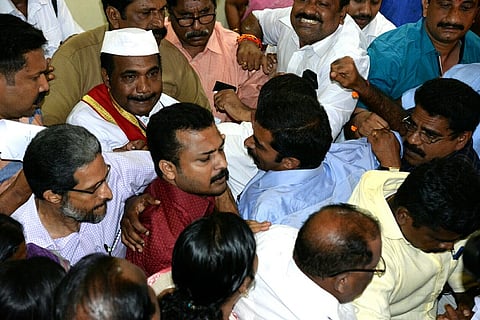 Thiruvananthapuram Mayor injured as clash breaks out between CPI(M), BJP councillors