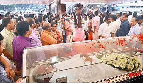 Tuskers bid adieu to ‘Aana Davis’, the Kerala man who spent a lifetime working with elephants