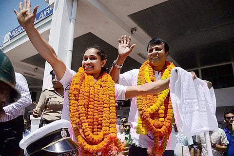 Tripura greets ace gymnast Dipa Karmakar with a grand reception