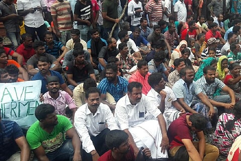 Will 'ignoring' fishermen after cyclone Ockhi cost AIADMK the RK Nagar bye polls?