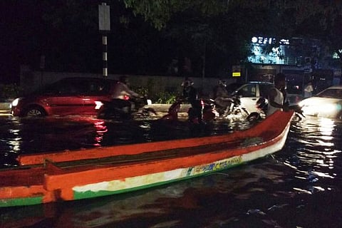 Rain continues to pound Tamil Nadu, Chennai's traffic bears the brunt