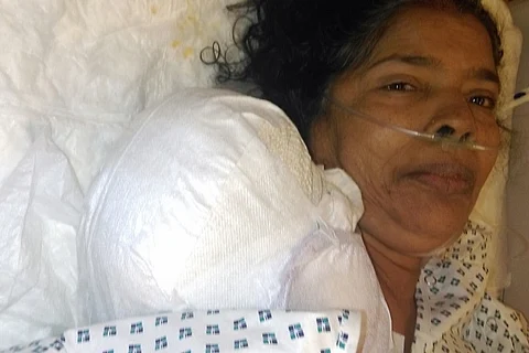 Indian woman returns from Saudi: Hand chopped off, but family glad she is alive