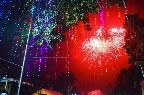 Cosmopolitan Bengaluru heralds New Year in grand style
