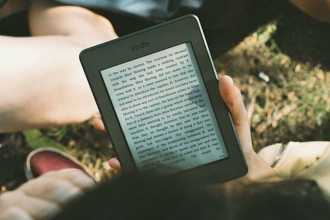 Do students lose depth in digital reading?