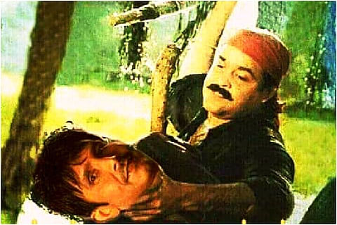 KRK calls Mohanlal 'Chota Bheem', gets schooled by Malayalis and fans