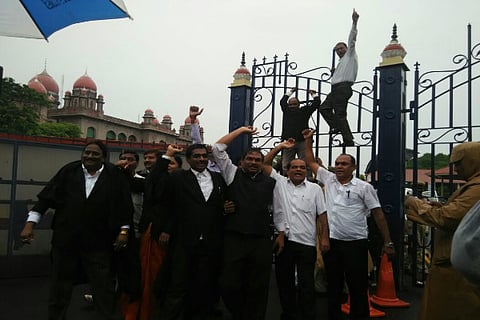 Despite request from governor and CJI, Telangana lawyers continue protest