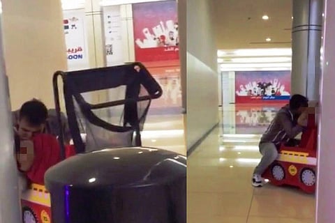 The bane of Vigilantism: Video of a toddler being kissed forcibly was from Saudi Arabia