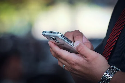 Telangana to launch mobile app 'TS-wallet' for cashless transactions