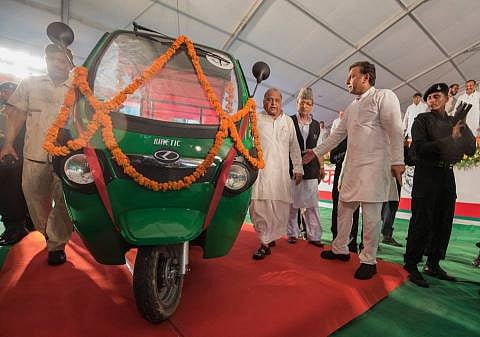 Mulayam, Sharm – o – metres and Us