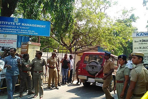 One AIADMK MLA wanted to be with OPS so bad, he actually ran away from Sasikala camp