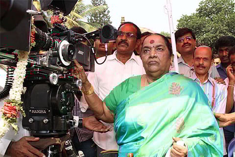 Live Blog: Condolences pour in as Karnataka bids goodbye to veteran film producer Parvathamma Rajkumar