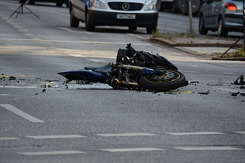 23-year-old Chennai man rams bike into barricade, falls off bridge, dies