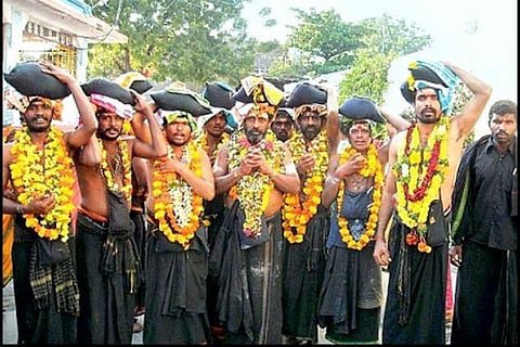 HC imposes total plastic ban in Sabarimala, including in the 'Irumudikettu'