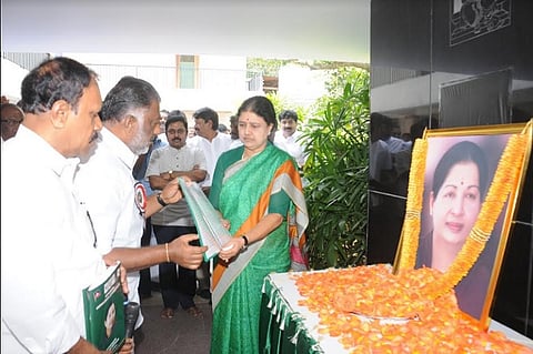 Making of Chief Chinnamma: How Sasikala’s anointment was stage-managed at every step