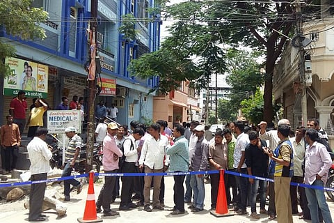 Congress leader Yadagiri shot by unknown assailants in Hyderabad