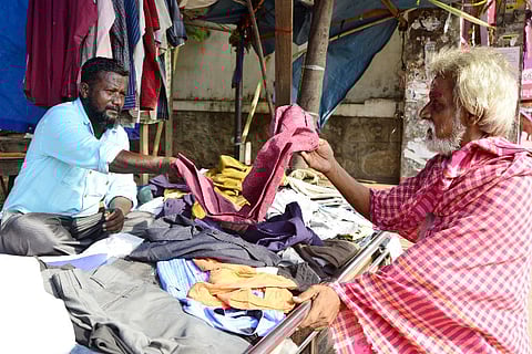 Urban street vendors in Kerala to be issued identity cards