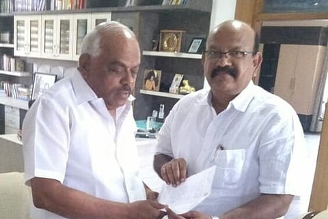 Congress MLA Umesh Jadhav submits resignation to Karnataka Speaker