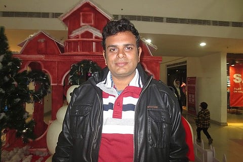 King of Cysts: This doc's YouTube videos on popping zits, blackheads are a craze online