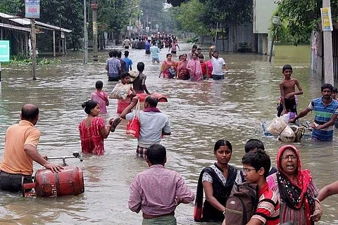 Flood situation deteriorates in Bengal's Malda and South Dinajpur