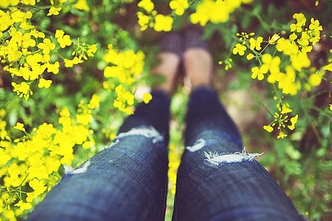 What Walking Through Life With Thunder Thighs is Really Like