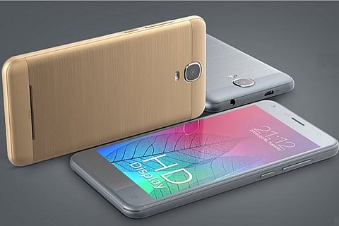 Zen Admire Metal: Entry-level phone with front flash
