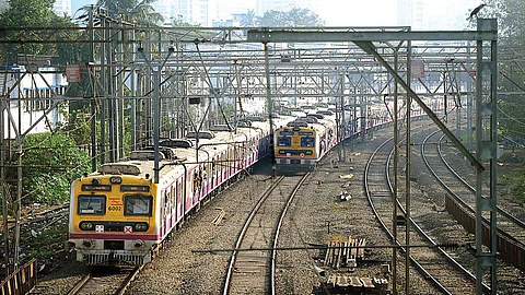 क्या मुंबई की रेल सेवा अगले सप्ताह से जनता के लिए बंद हो जाएगी ?