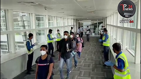 मंगलोर और मणिपाल से नर्शिंग की टीम दिल्ली के अलग अलग अस्पतालों में अपनी सेवाए देने के लिए रवाना मैंगलोर एयरपोर्ट में हुआ जोरदार स्वागत