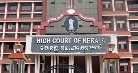ഗവര്ണര്ക്ക് തിരിച്ചടി; താത്കാലിക വിസിമാരെ പുറത്താക്കി ഹൈക്കോടതി