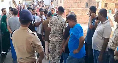 17 തവണയിലധികം കത്തികൊണ്ട് കുത്തി, കണ്ണുകൾ ചൂഴ്ന്നെടുത്തു; യുവാവിനെ ക്രൂരമായി കൊലപ്പെടുത്തിയത് ഭാര്യ; കവർച്ചക്കിടെയുള്ള കൊലപാതകം എന്ന് വരുത്തി തീർക്കാനും ശ്രമം