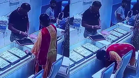 Woman steals gold