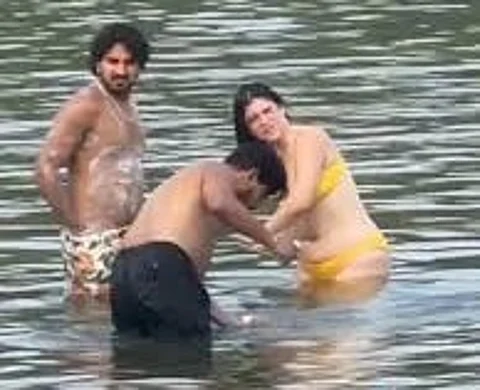 bathe in lake