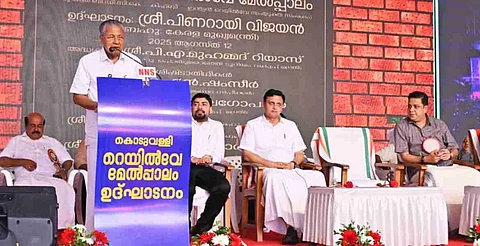 60 റെയിൽവേ മേൽപാലങ്ങൾക്കായി 2028 കോടി രൂപ വകയിരുത്തി: മുഖ്യമന്ത്രി
