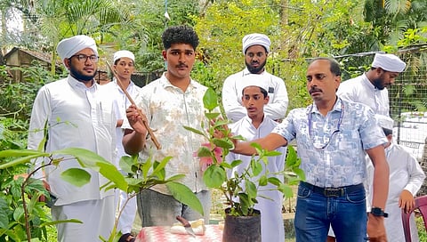 ഹരിത പാഠം പകർന്ന് 'കളിമണ്ണ്' ശിൽപശാല