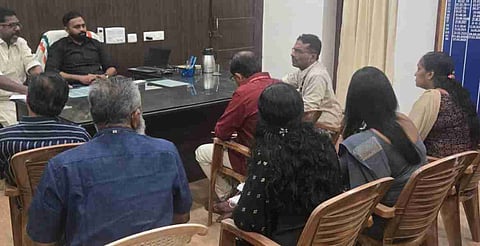 പറക്കോട് ചിരണിക്കല് റോഡ് നിര്മാണം വേഗത്തിലാക്കണം : ഡെപ്യൂട്ടി സ്പീക്കര് ചിറ്റയം ഗോപകുമാര്