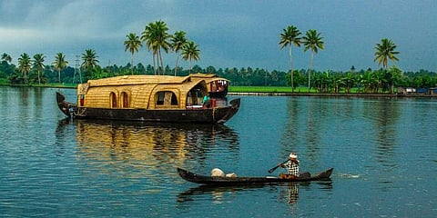 കാണാമിനി കായലും കരയും നിലയ്ക്കാതെ...;'കുട്ടനാടന് കായല് സഫാരി' നവംബറോടെ