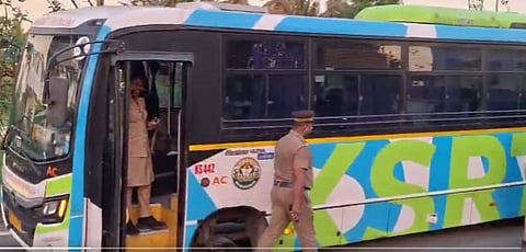 ചാലക്കുടിയിൽ ഓടിക്കൊണ്ടിരുന്ന കെഎസ്ആർടിസി സ്വിഫ്റ്റ് ബസിന്റെ ടയർ ഊരിപ്പോയി | KSRTC