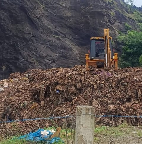 കൊണ്ടോട്ടി മാലിന്യം തള്ളൽ കേസ്: ഒരു മാസത്തിനകം നിയമപരമായ തീരുമാനമെടുക്കണം; മലപ്പുറം കളക്ടർക്ക് ഹൈക്കോടതിയുടെ നിർദ്ദേശം