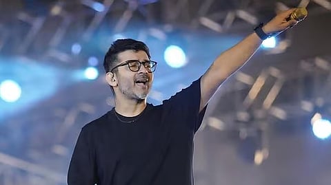 സംഗീത ആൽബത്തിൽ അവസരം നൽകാമെന്ന് വാഗ്ദാനം ചെയ്ത് ലൈംഗികമായി പീഡിപ്പിച്ചു: സംഗീത സംവിധായകൻ സച്ചിൻ സങ്വി അറസ്റ്റിൽ | Sachin Sanghvi