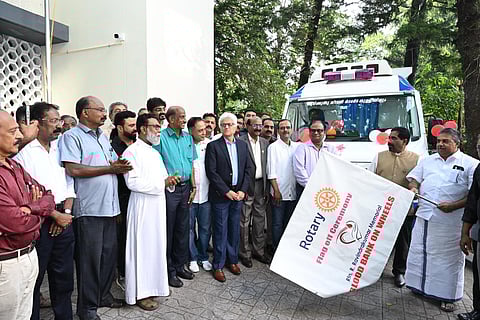 സമയക്കുറവ് ഇനി തടസ്സമല്ല: തിരുവനന്തപുരത്ത് രക്തദാനം പ്രോത്സാഹിപ്പിക്കാൻ റോട്ടറിയുടെ 'ബ്ലഡ് ബാങ്ക് ഓൺ വീൽസ്'