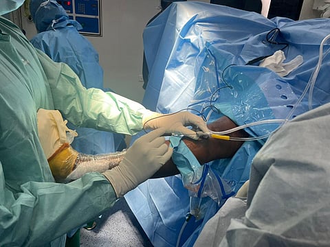 ഏഷ്യയിലെ ആദ്യ നാനോസ്കോപ്പിക് എസിഎൽ, മെനിസ്കസ് ശസ്ത്രക്രിയ നടത്തി വിപിഎസ് ലേക്ഷോർ;
സ്പോർട്സ് ഇഞ്ചുറി ചികിത്സയിൽ ചരിത്ര നേട്ടം