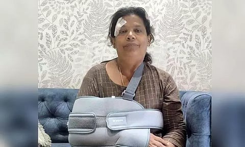 തിരഞ്ഞെടുപ്പ് പ്രചാരണത്തിനിടെ കാൽവഴുതി വീണ് എൽ.ഡി.എഫ് സ്ഥാനാർഥിക്ക് പരിക്ക്