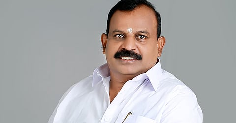 "തെളിയിച്ചാൽ തല മൊട്ടയടിച്ച് മീശ എടുക്കും"; വി.ഡി. സതീശനെ വെല്ലുവിളിച്ച് വിഷ്ണുപുരം ചന്ദ്രശേഖരൻ | Vishnupuram Chandrasekharan